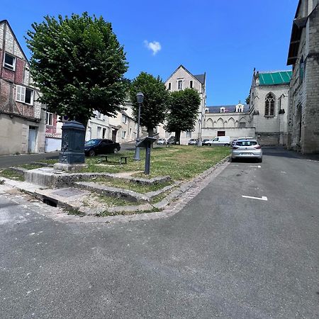 Le Rabelais, Superbe Appartement En Duplex, Proche Forteresse Et Monument Historique ชีนง ภายนอก รูปภาพ